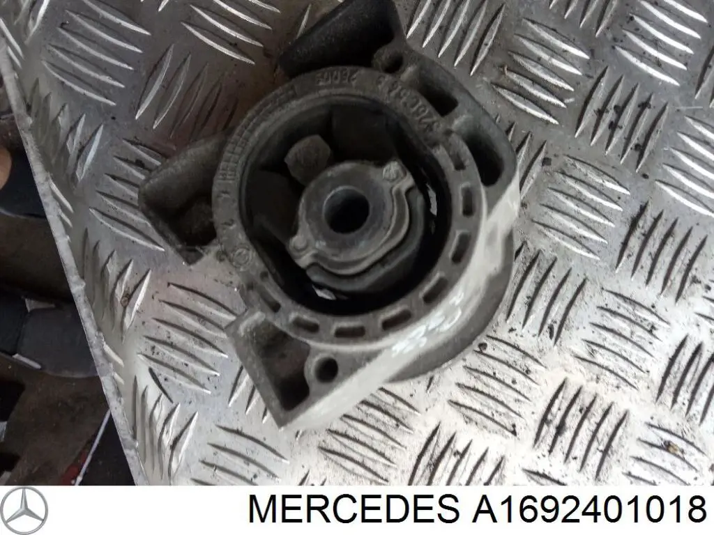 Poduszka (podpora) silnika prawa tylna Mercedes A1692401018 cena, od 54,48 USD