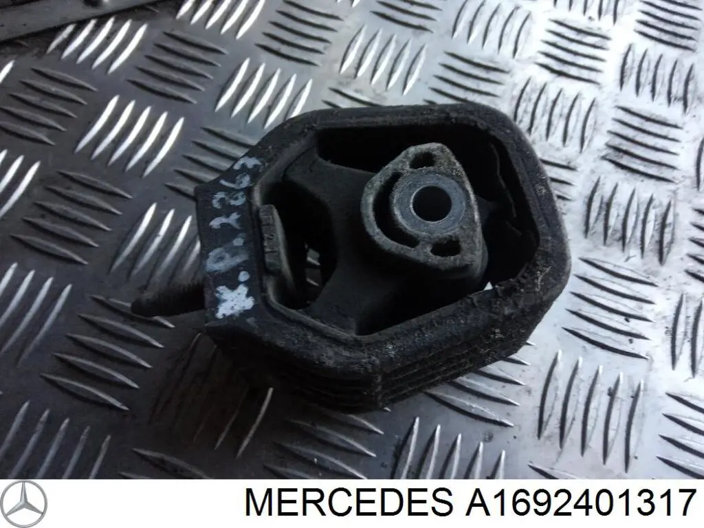 Poduszka (podpora) silnika przednia Mercedes A1692401317 cena, od 39,96 USD