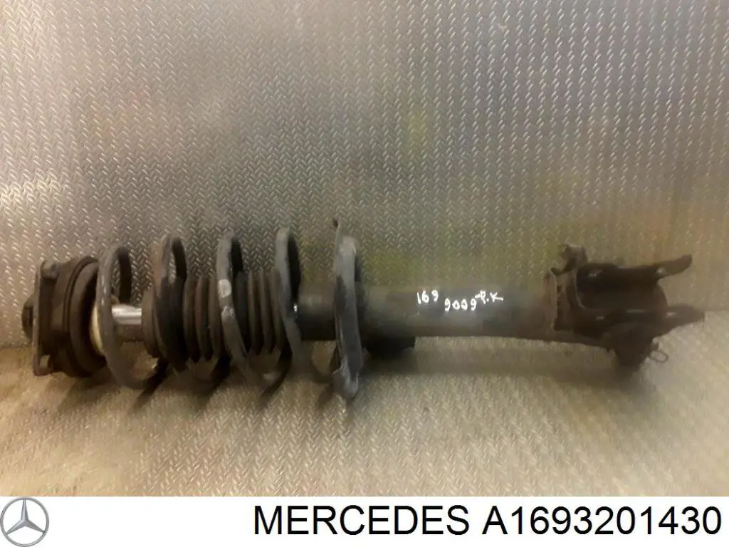 Amortyzator przedni Mercedes A1693201430 cena, od 61,29 USD