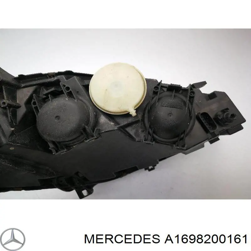 Reflektor lewy Mercedes A1698200161 cena, od 98,75 USD