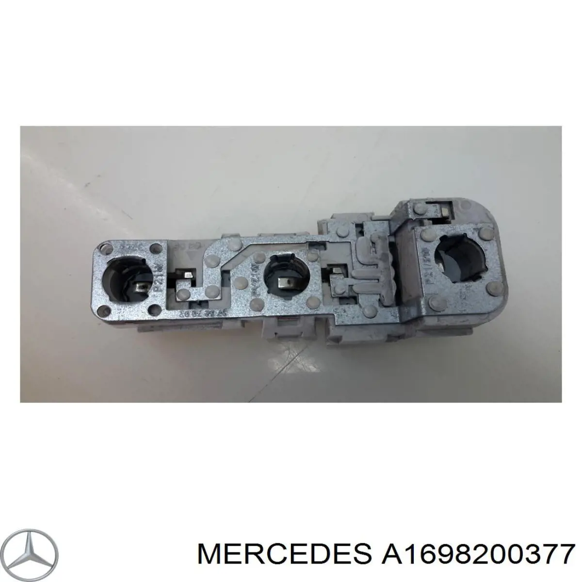 Do koszyka A1698200377 Mercedes Lampa zespolona tylna lewa zewnętrzna