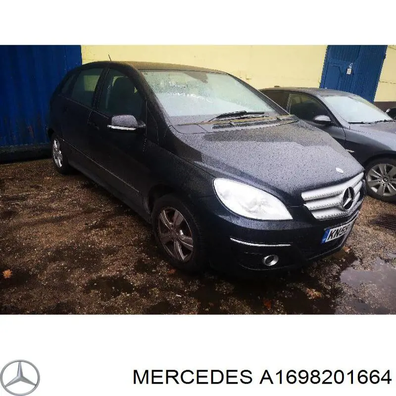 Lampa zespolona tylna prawa wewnętrzna Mercedes A1698201664 cena, od 54,48 USD