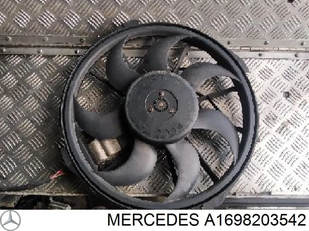 A1698203542 Mercedes Wentylator elektryczny układu chłodzenia kompletny (silnik+wirnik)