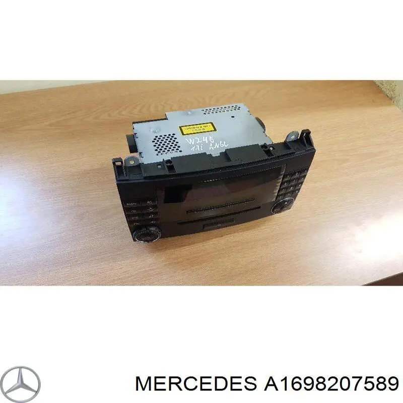 Radioodtwarzacz (radio AM/FM) Mercedes A1698207589 cena, od 91,94 USD