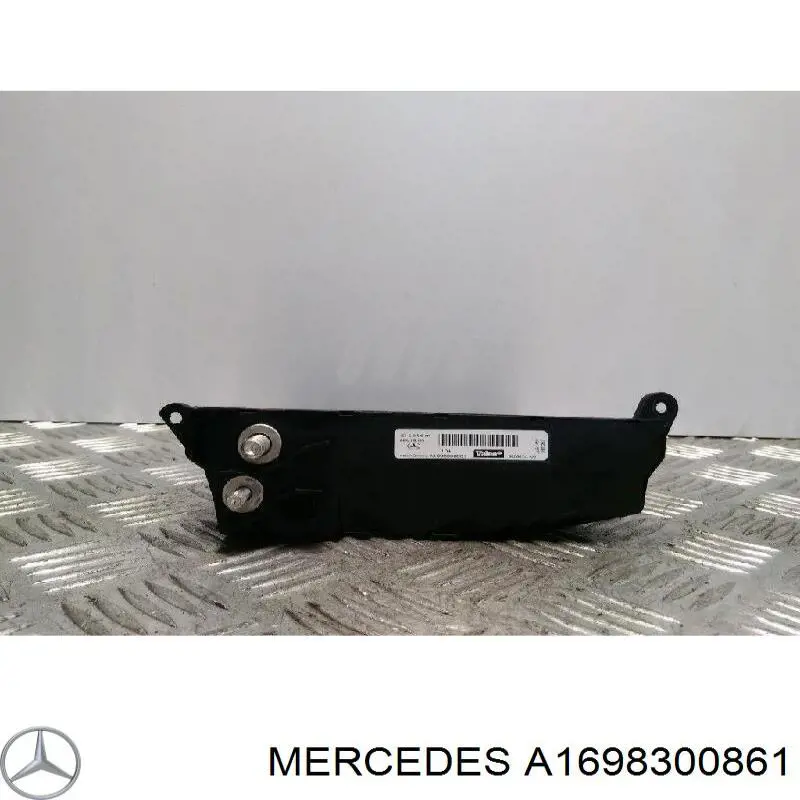 A1698300861 Mercedes Podgrzewacz elektryczny powietrza układu ogrzewania salonu
