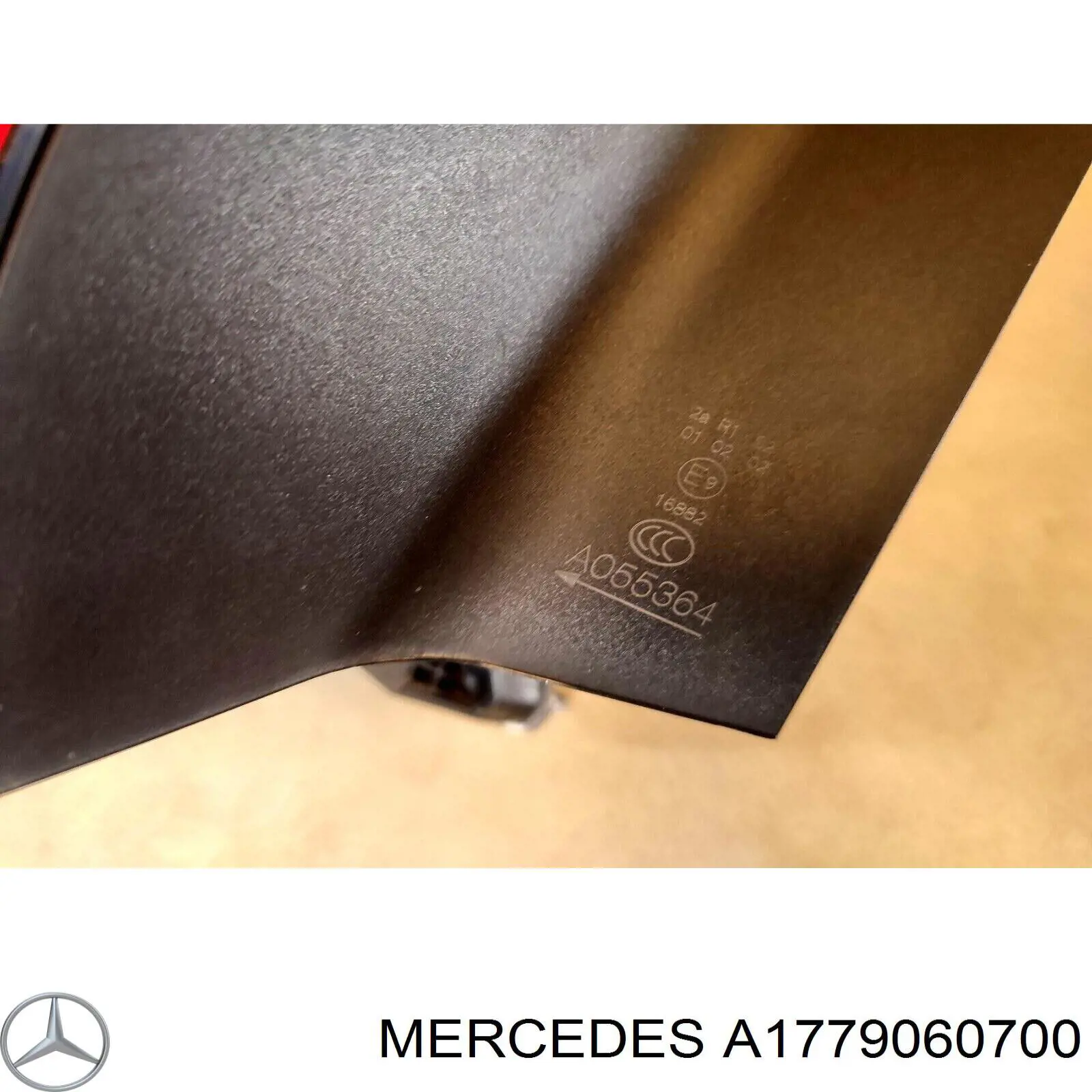 Lampa zespolona tylna lewa do Mercedes A  W177