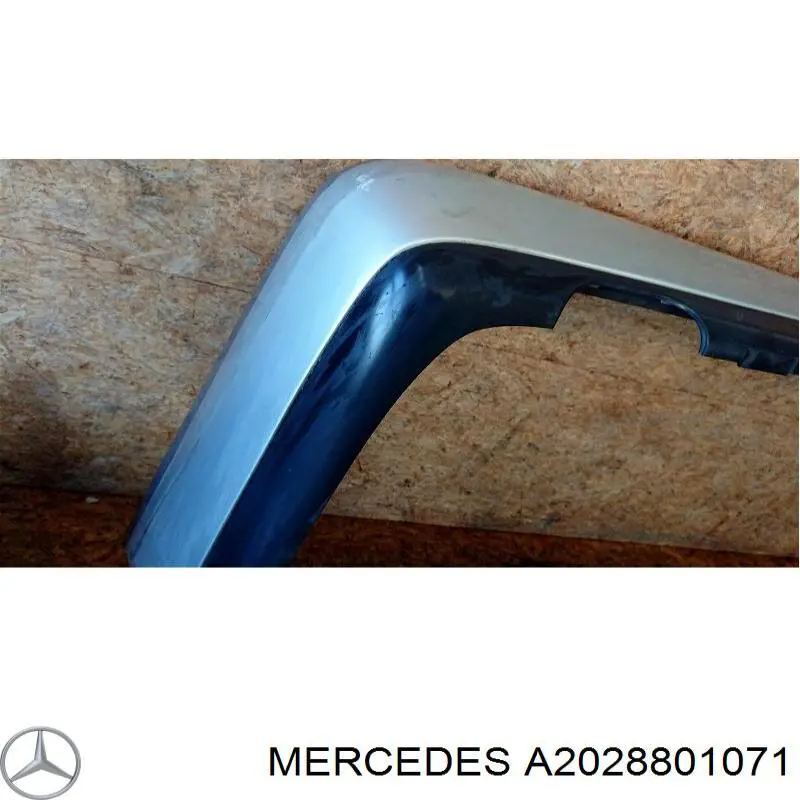A2028801071 Mercedes Zderzak tylny