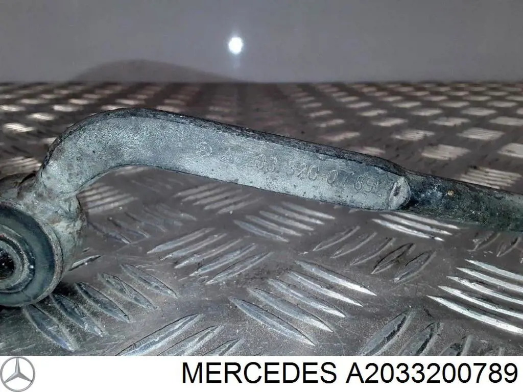 A2033200789 Mercedes Łącznik stabilizatora tylnego lewy