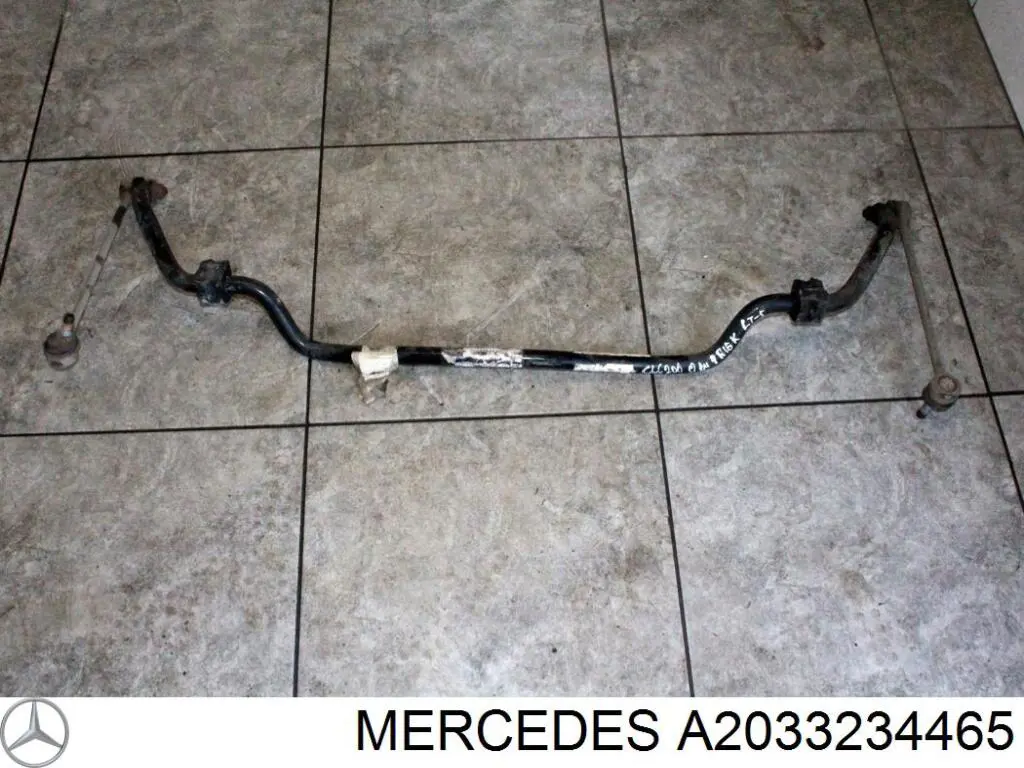 Stabilizator przedni Mercedes A2033234465 cena, od 162,63 USD