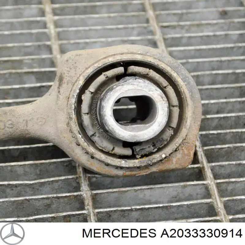 Do koszyka A2033330914 Mercedes Silentblock przedniego wahacza dolnego