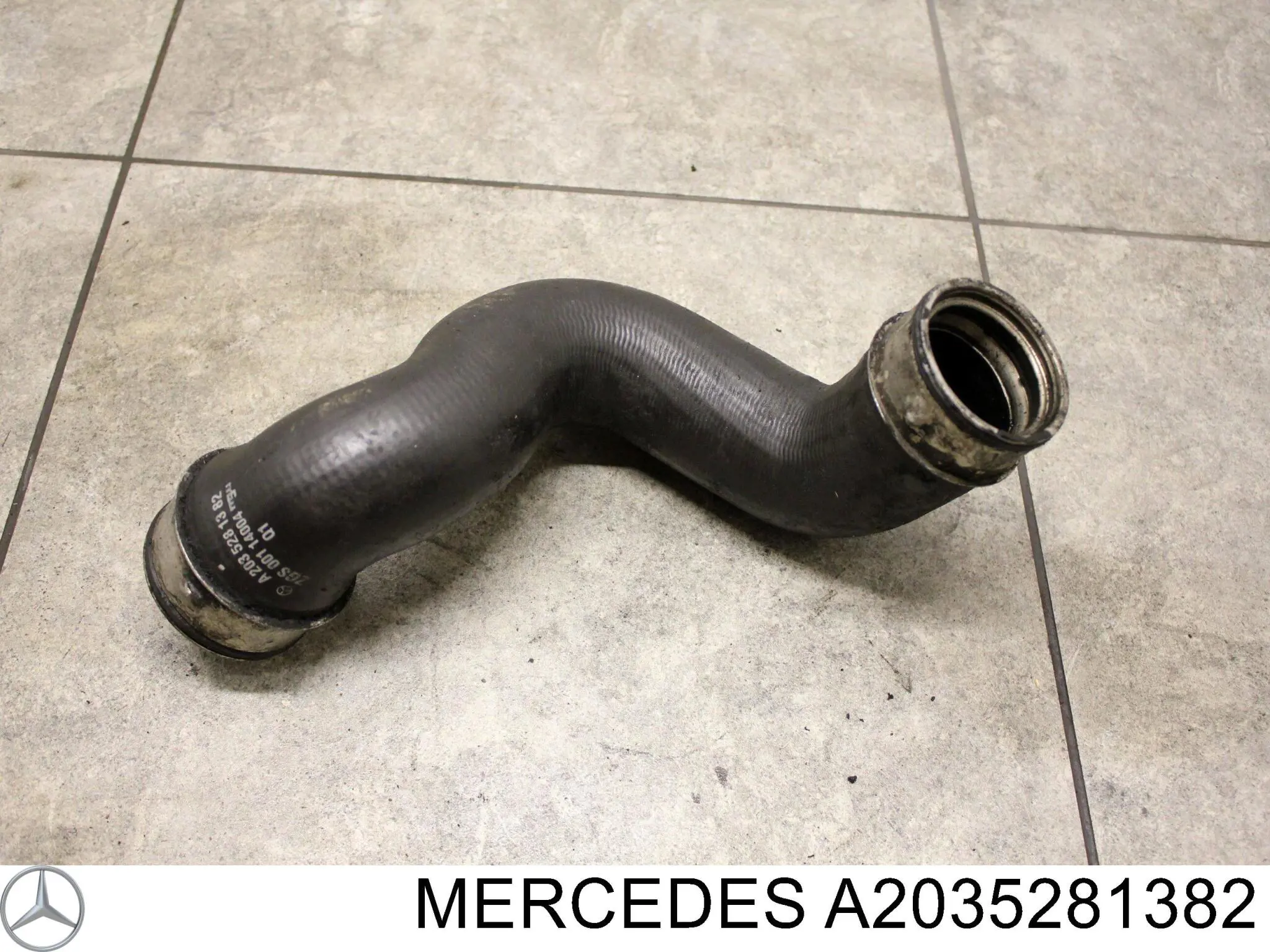 Przewód (króciec) intercoolera Mercedes A2035281382 cena, od 45,97 USD