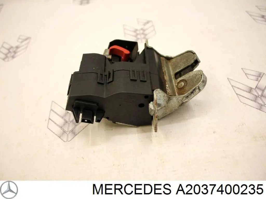 Zamek klapy bagażnika (3/5 drzwi tylnych) Mercedes C coupe (CL203) (2001 - 2007) cena, od 96,06 USD
