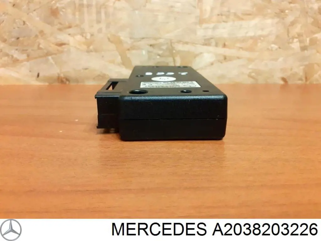 Blok sterowania telefonem Mercedes A2038203226 cena, od 39,16 USD