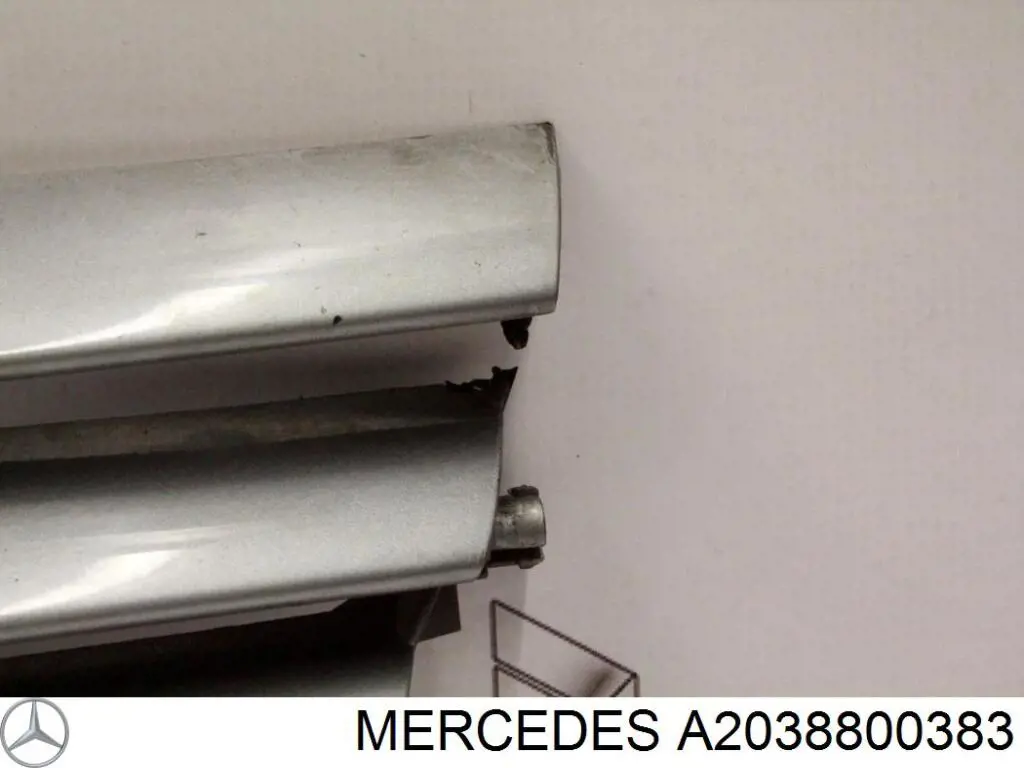 Atrapa chłodnicy A2038800383 Mercedes