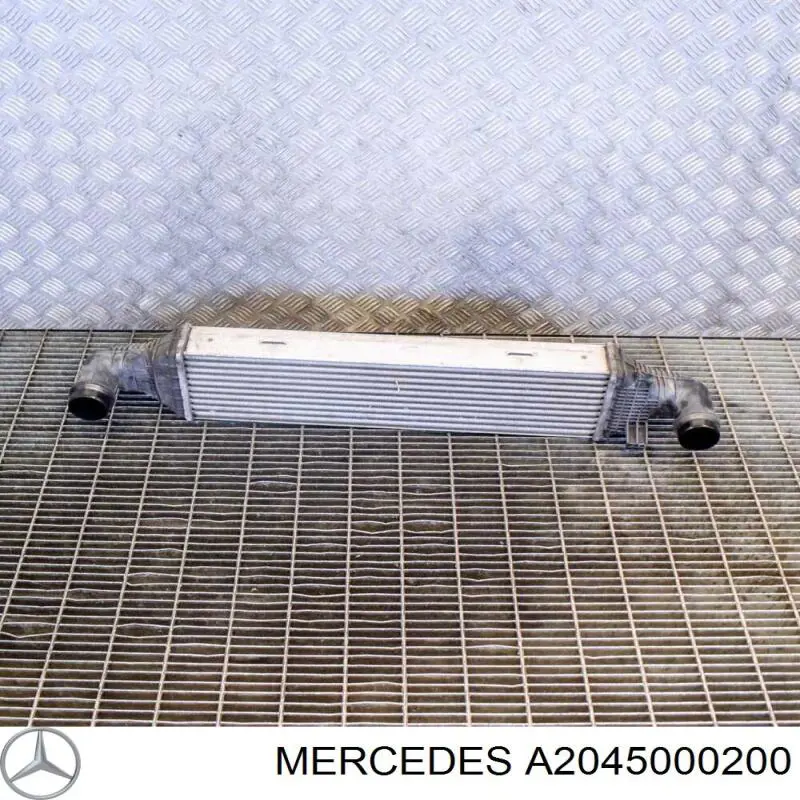 Chłodnica intercoolera Mercedes A2045000200 cena, od 98,75 USD