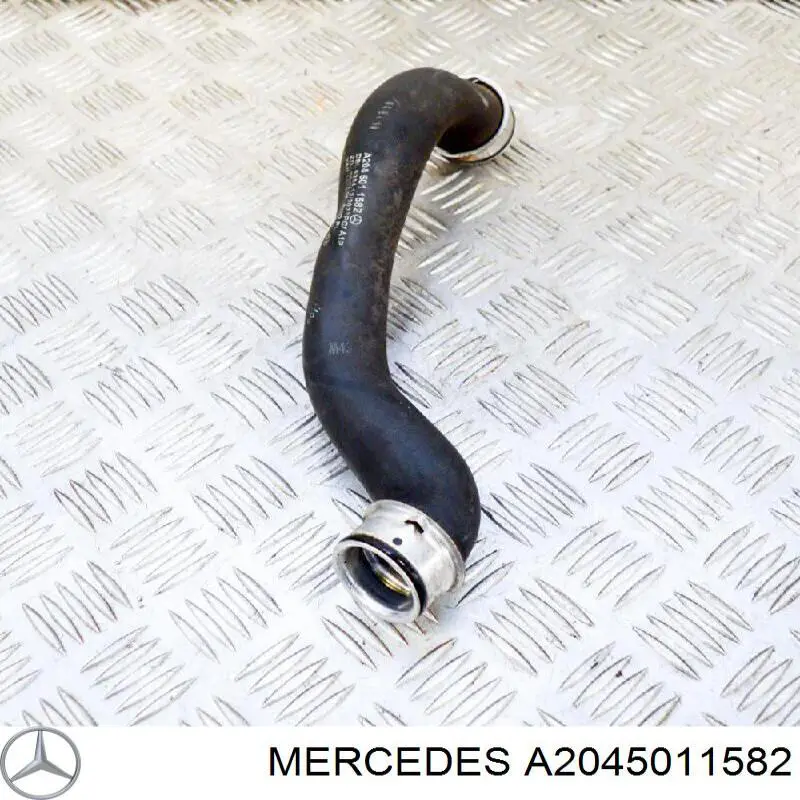 Do koszyka A2045011582 Mercedes Przewód (króciec) chłodnicy górny