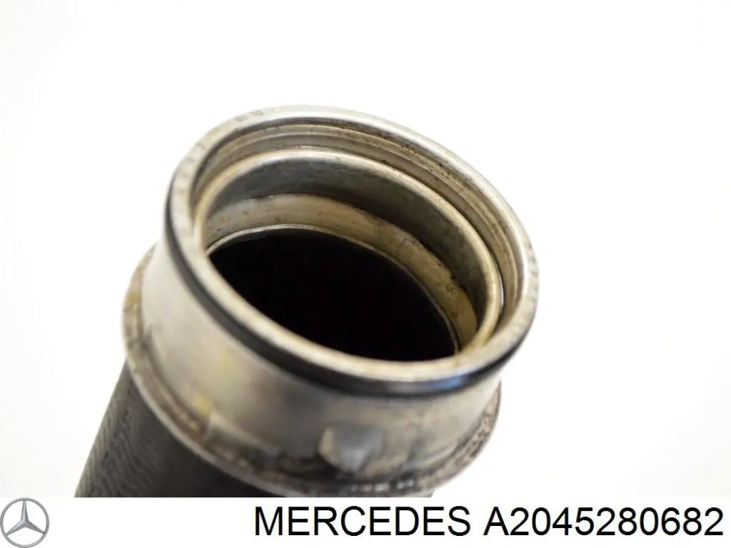 Do koszyka A2045280682 Mercedes Przewód (króciec) intercoolera