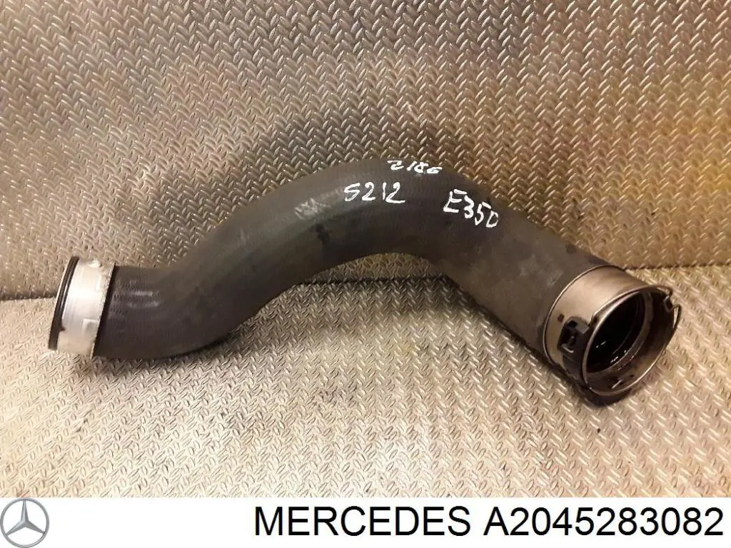 Do koszyka A2045283082 Mercedes Przewód (króciec) intercoolera