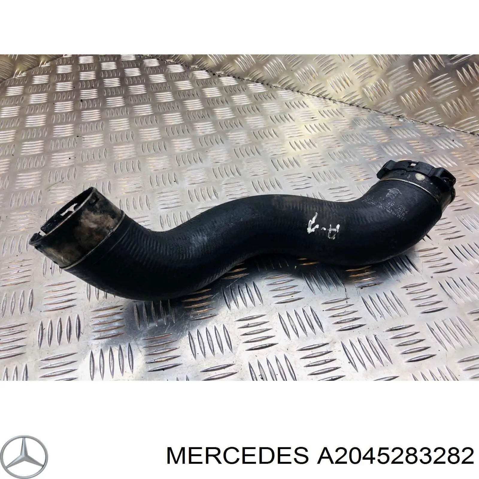 Przewód (króciec) intercoolera Mercedes A2045283282 cena, od 77,40 USD