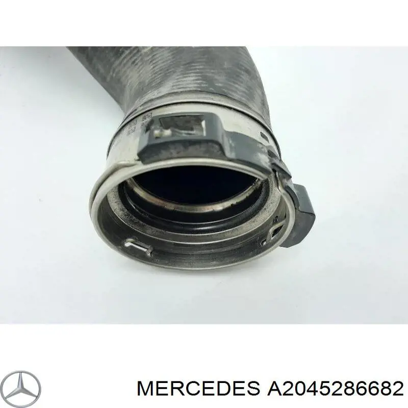 Do koszyka A2045286682 Mercedes Przewód (króciec) intercoolera