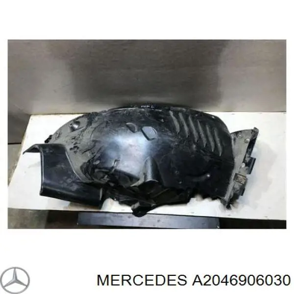 Nadkole błotnika przedniego lewe przednie Mercedes A2046906030 cena, od 26,40 USD