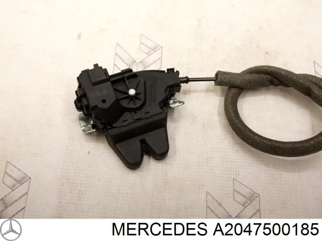 Zamek klapy bagażnika (3/5 drzwi tylnych) Mercedes A2047500185 cena, od 59,61 USD