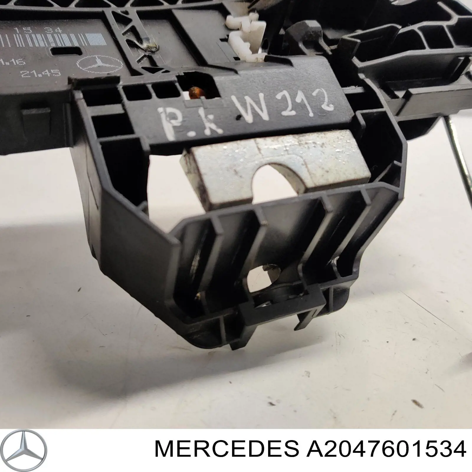 Do koszyka A2047601534 Mercedes Pałąk zewnętrznej klamki drzwi przednich lewej