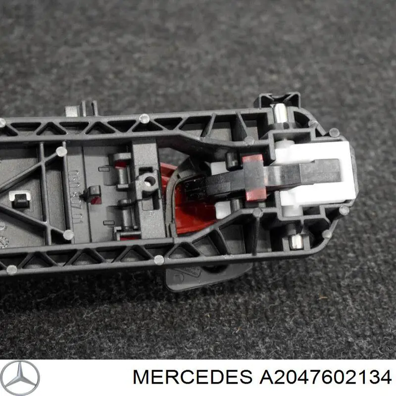 Pałąk zewnętrznej klamki drzwi tylnych lewych Mercedes A2047602134 cena, od 39,21 USD
