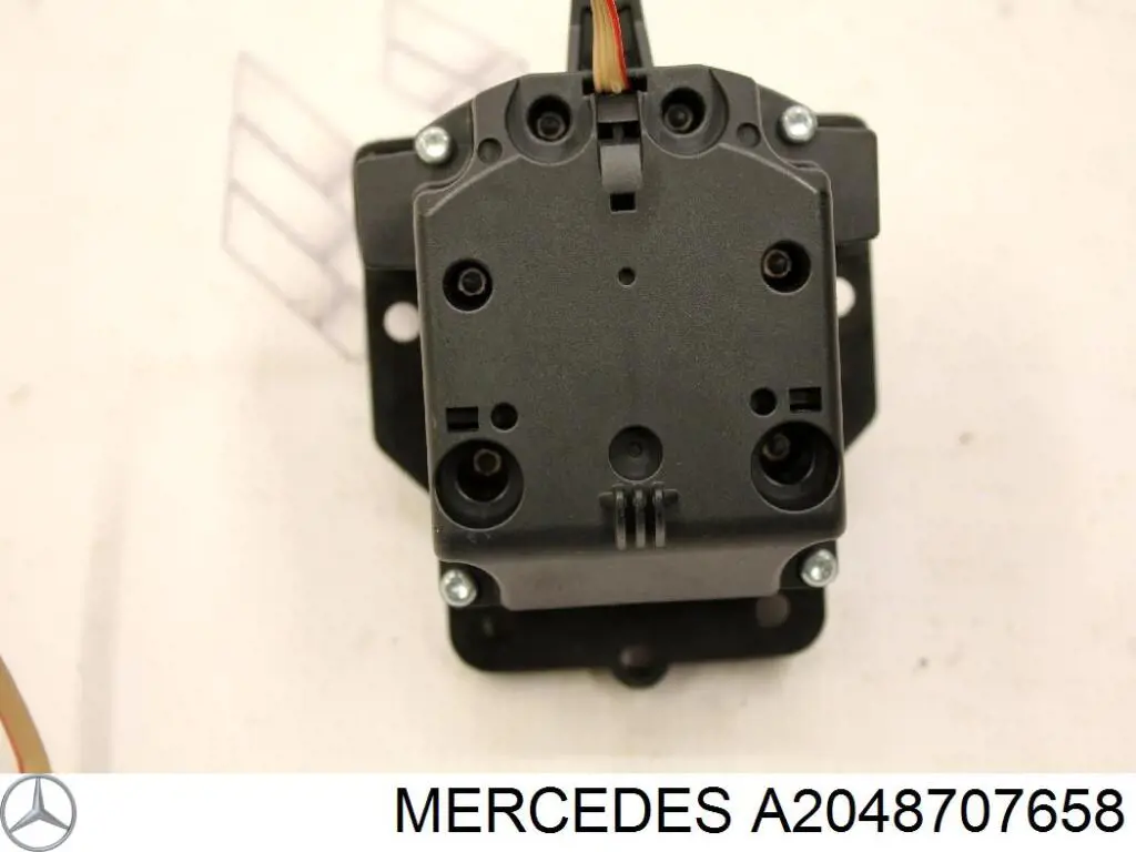 Wielofunkcyjny pilot sterowania Mercedes A2048707658 cena, od 119,18 USD