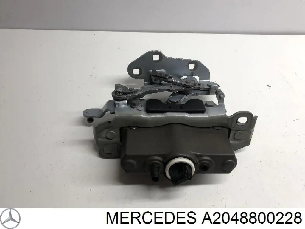 Do koszyka A2048800228 Mercedes Zawias maski prawy