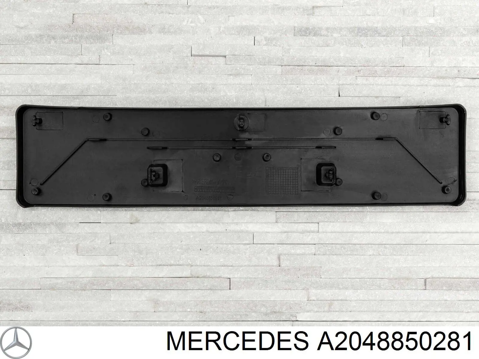 A2048850281 Mercedes Ramka do mocowania przedniej tablicy rejestracyjnej