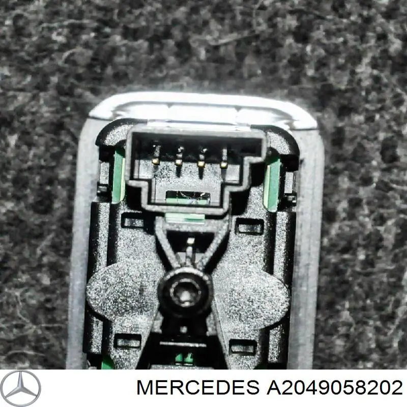 Włącznik przyciskowy podnośnika szyby przedni prawy Mercedes A2049058202 cena, od 26,74 USD