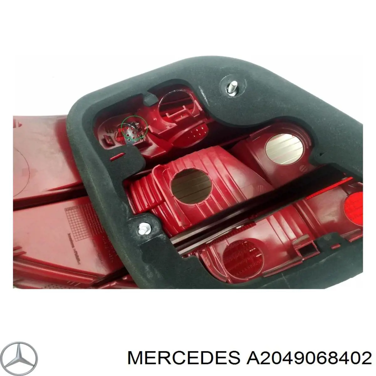 Lampa zespolona tylna prawa Mercedes A2049068402 cena, od 118,53 USD