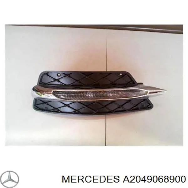 Reflektor do jazdy dziennej lewy Mercedes A2049068900 cena, od 113,85 USD