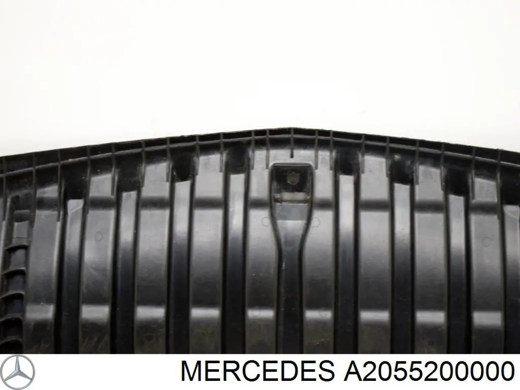 Osłona silnika przednia Mercedes A2055200000 cena, od 26,25 USD