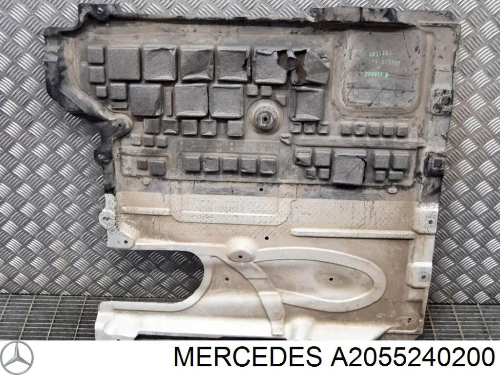 Do koszyka A2055240200 Mercedes Osłona silnika, miski (przedziału silnika)