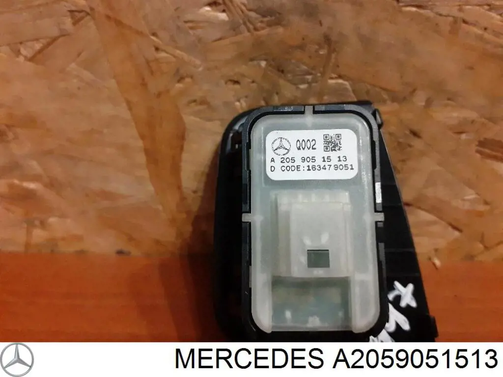 Do koszyka A2059051513 Mercedes Panel przyciskowy sterowania podnośnikiem szyby przedni prawy