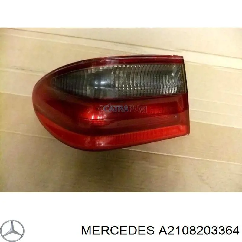 Lampa zespolona tylna lewa zewnętrzna Mercedes A2108203364 cena, od 78,54 USD