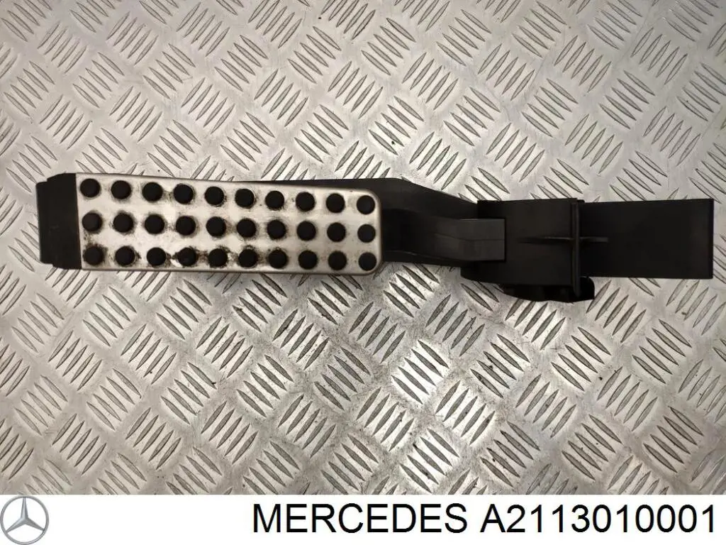 Do koszyka A2113001304 Mercedes Pedał przyspieszenia (gazu)