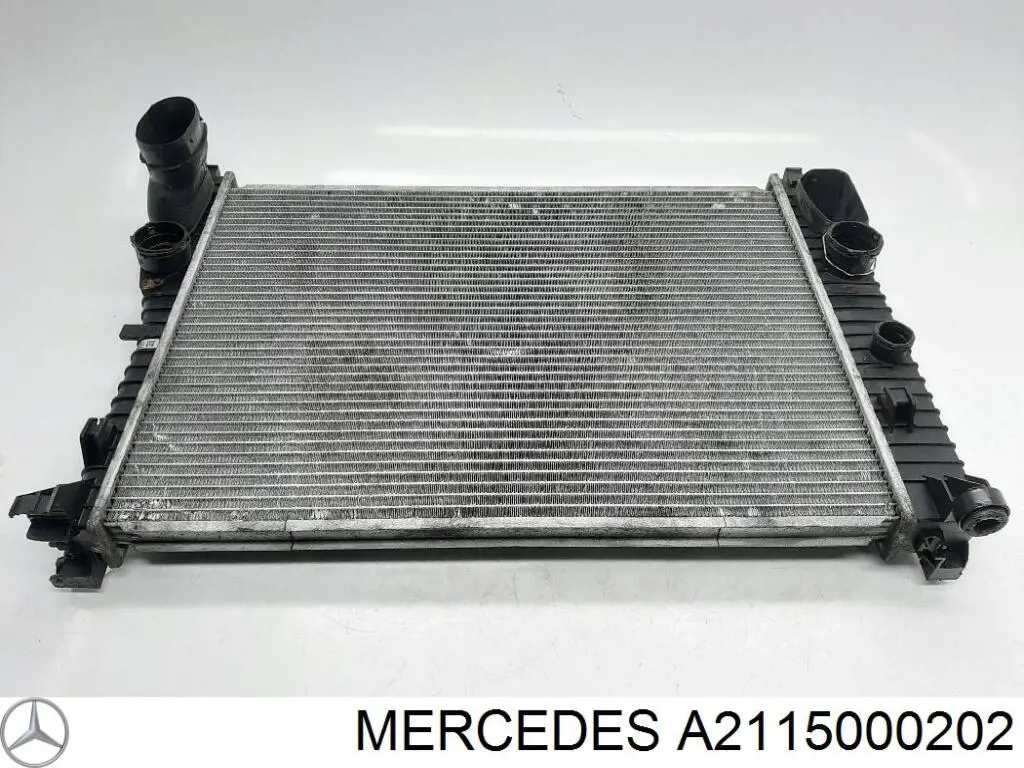 Chłodnica silnika Mercedes A2115000202 cena, od 148,12 USD