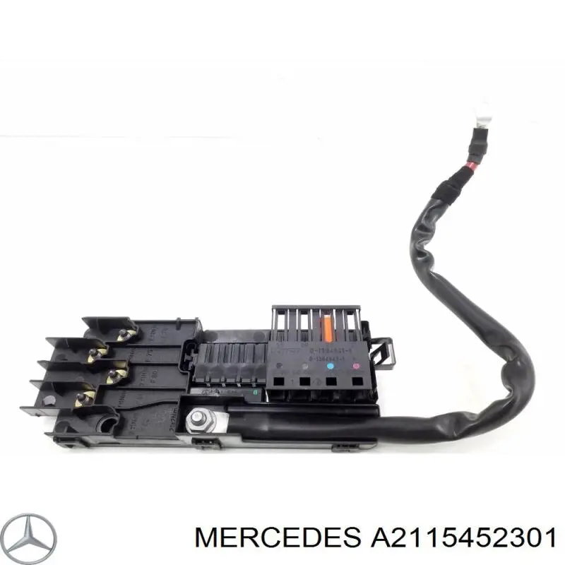 Skrzynka bezpieczników Mercedes A2115452301 cena, od 54,48 USD