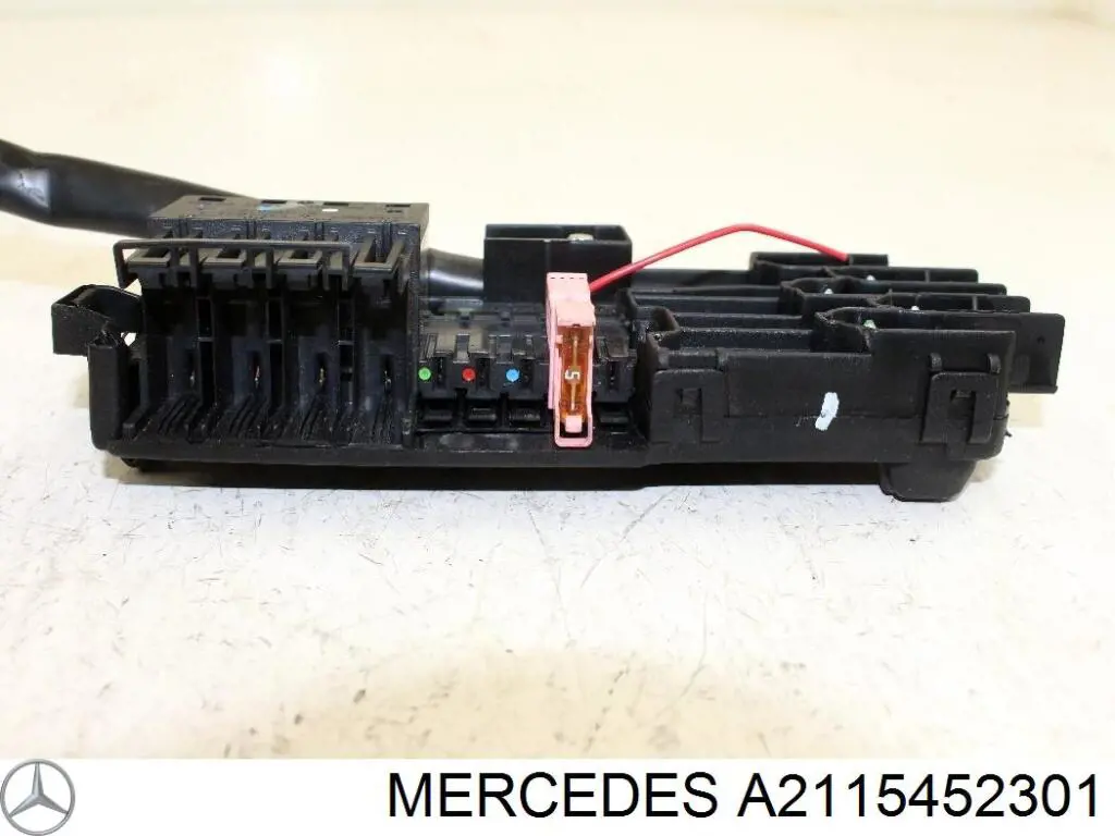 Skrzynka bezpieczników Mercedes A2115452301 cena, od 54,48 USD