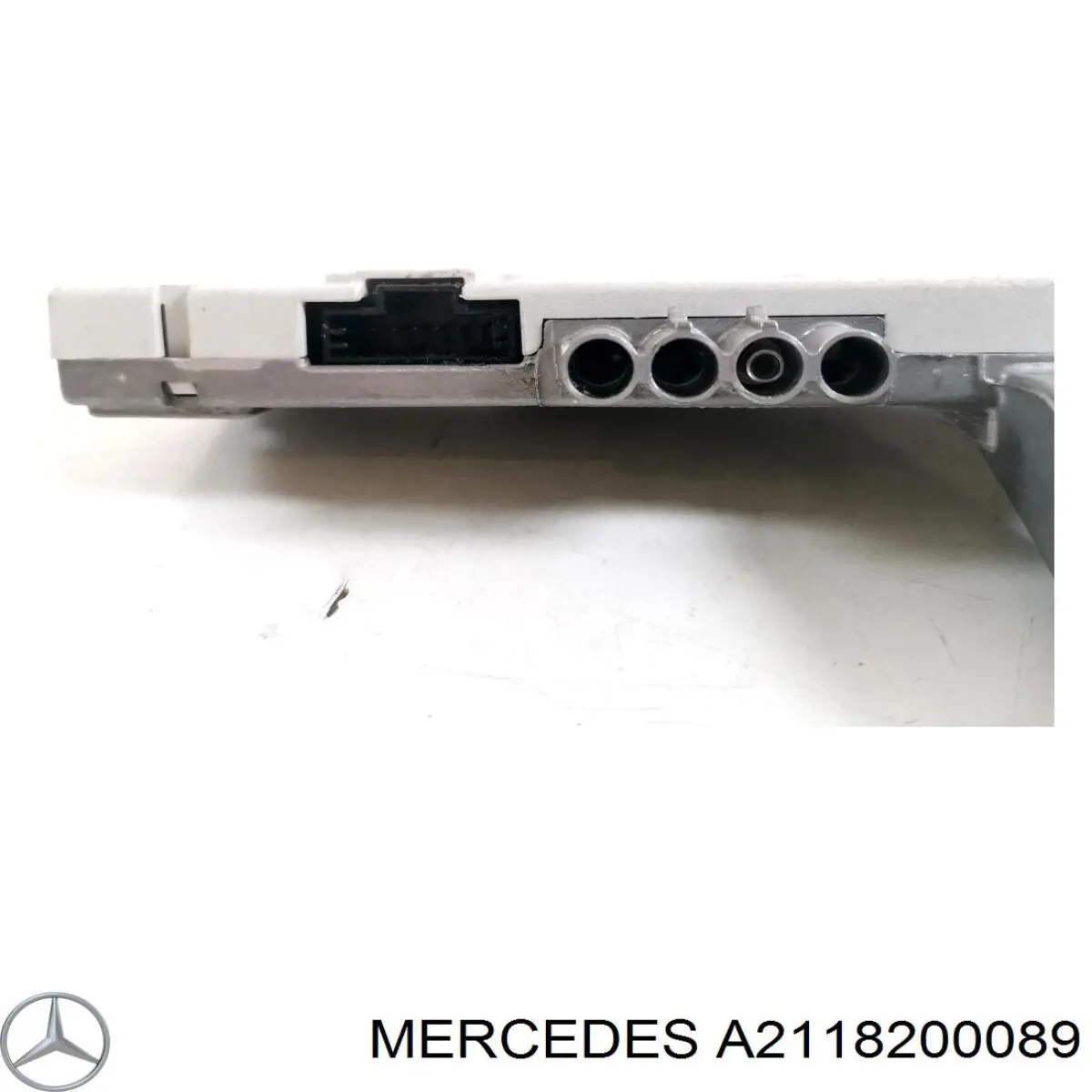 Do koszyka A2118200089 Mercedes 