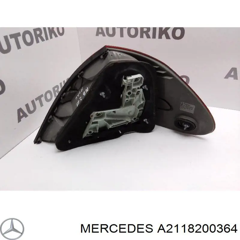 A2118200364 Mercedes Lampa zespolona tylna lewa