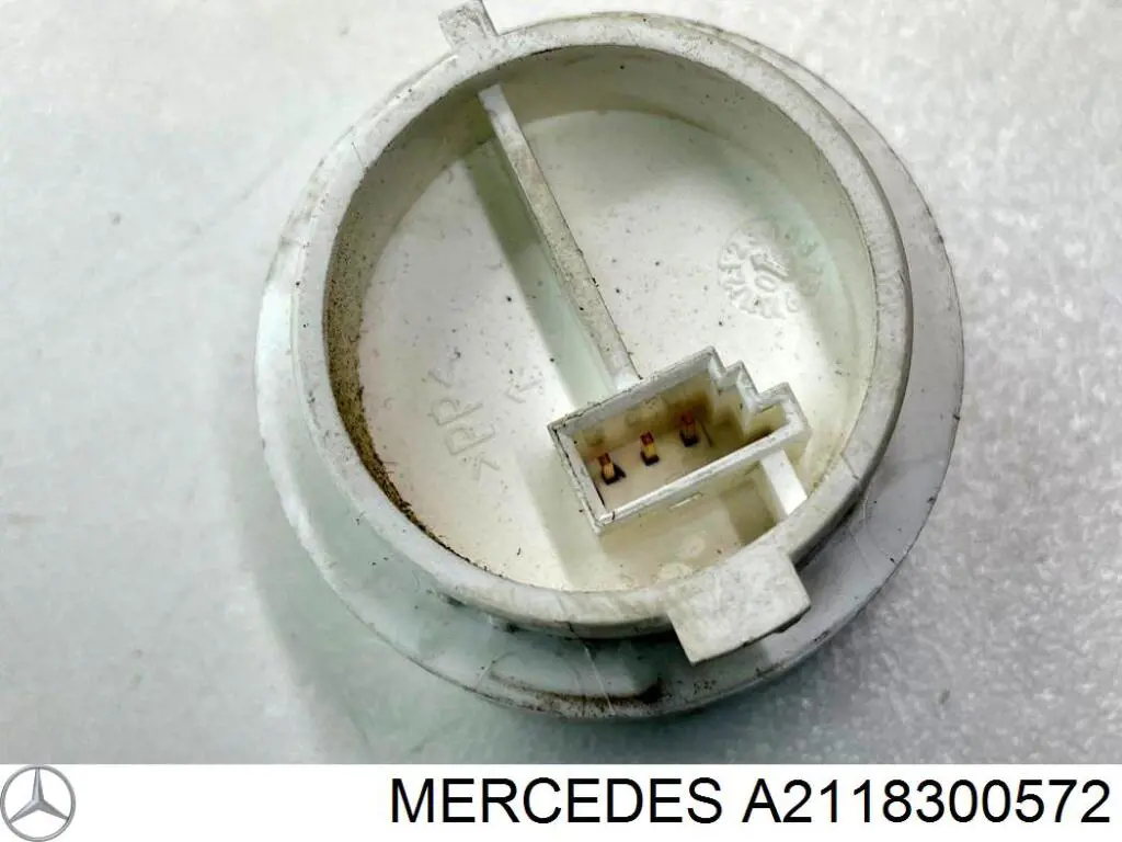 2118300572 Mercedes Czujnik temperatury wewnętrznej