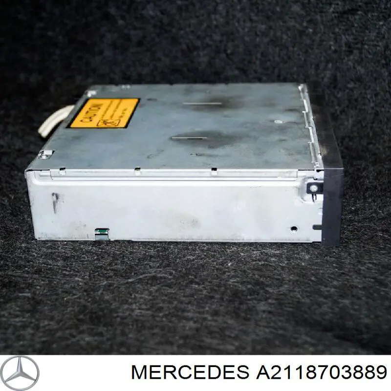 Radioodtwarzacz (radio AM/FM) Mercedes A2118703889 cena, od 85,13 USD