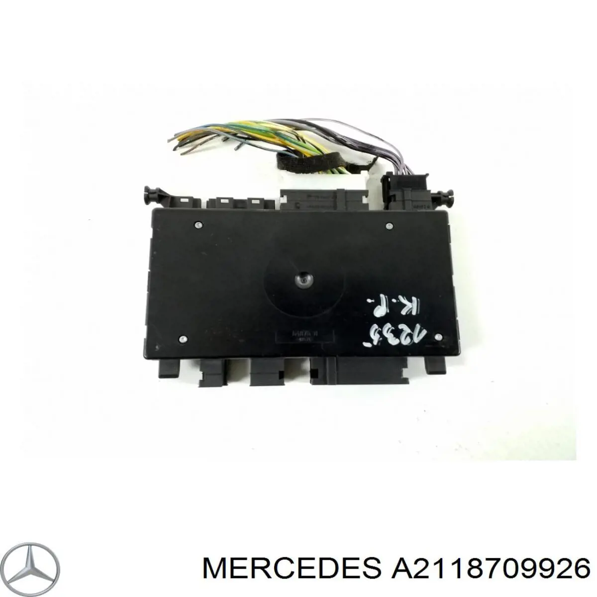 Fotel przedni lewy Mercedes A2118709926 cena, od 74,91 USD