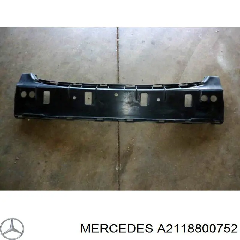 2118800752 Mercedes Wzmocnienie zderzaka przedniego