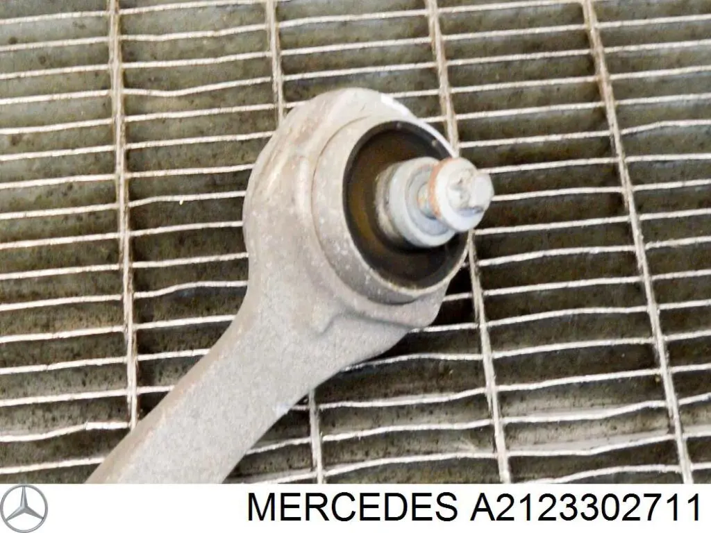 Wahacz zawieszenia przedniego górny lewy Mercedes A2123302711 cena, od 95,34 USD