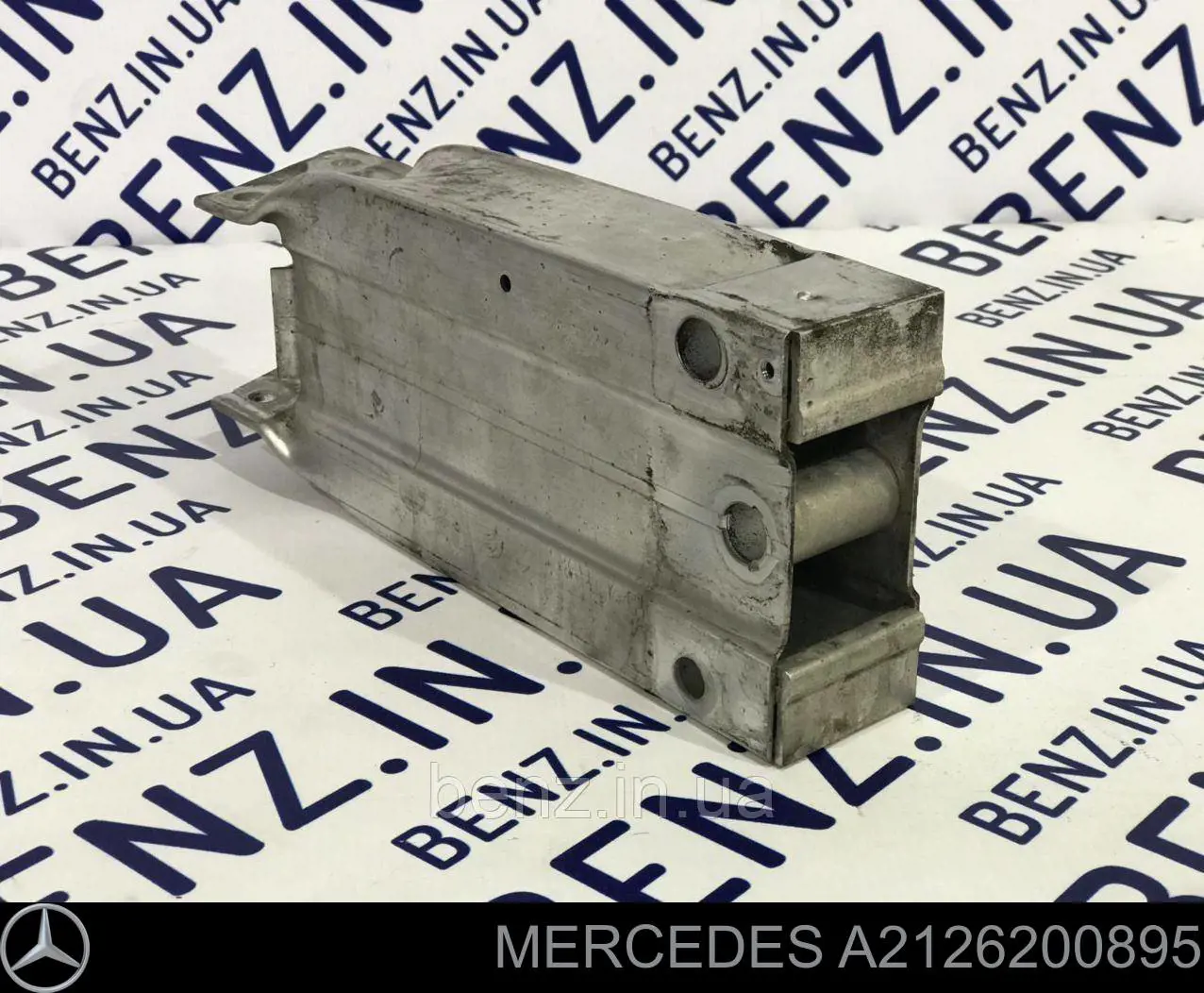 Absorber (wypełniacz) zderzaka przedniego Mercedes A2126200895 cena, od 34,20 USD